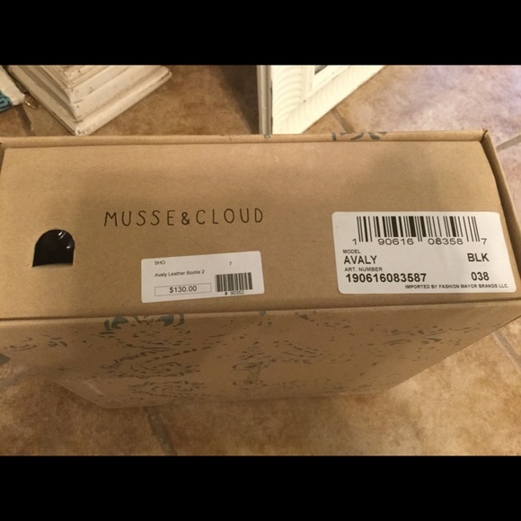 Booties - Picture 4 of 8